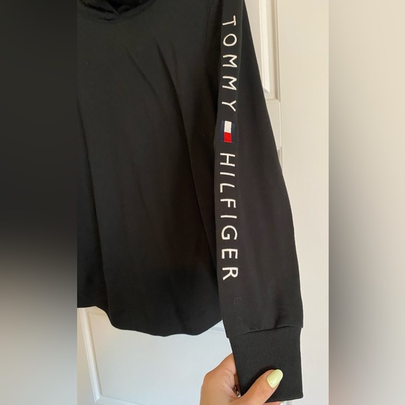 Tommy Hilfiger small long sleeve hooded top - Picture 4 of 8